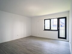 Metrou Pacii, 2 camere cu gradina de 150 mp, comision 0%